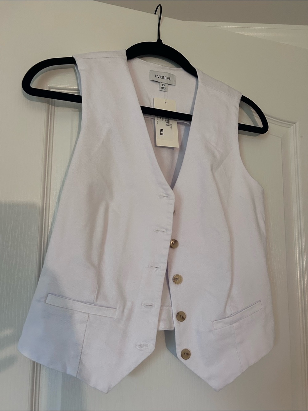 Evereve White Tailored Women's Vest with Button Front